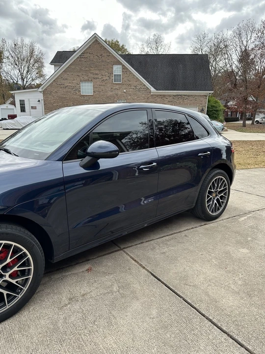 2015 Porsche Macan Turbo - Image 28 of 31