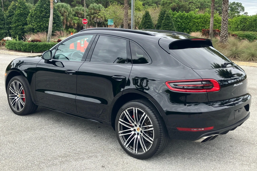 2015 Porsche Macan Turbo - Image 4 of 22