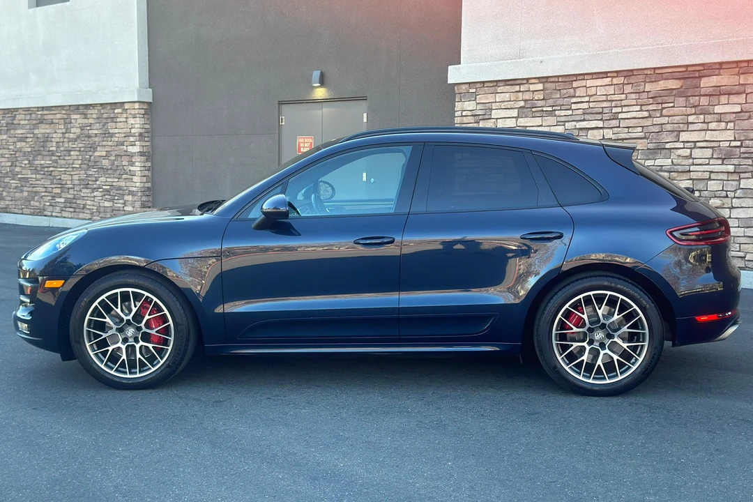 2015 Porsche Macan Turbo - Image 3 of 31