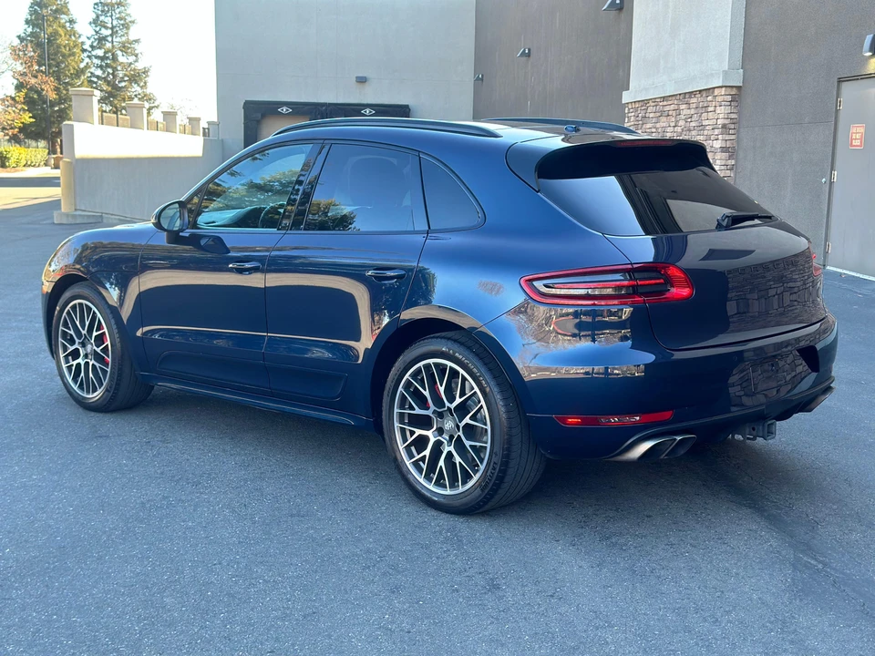 2015 Porsche Macan Turbo - Image 7 of 31