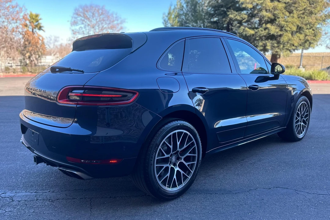 2015 Porsche Macan Turbo - Image 4 of 31