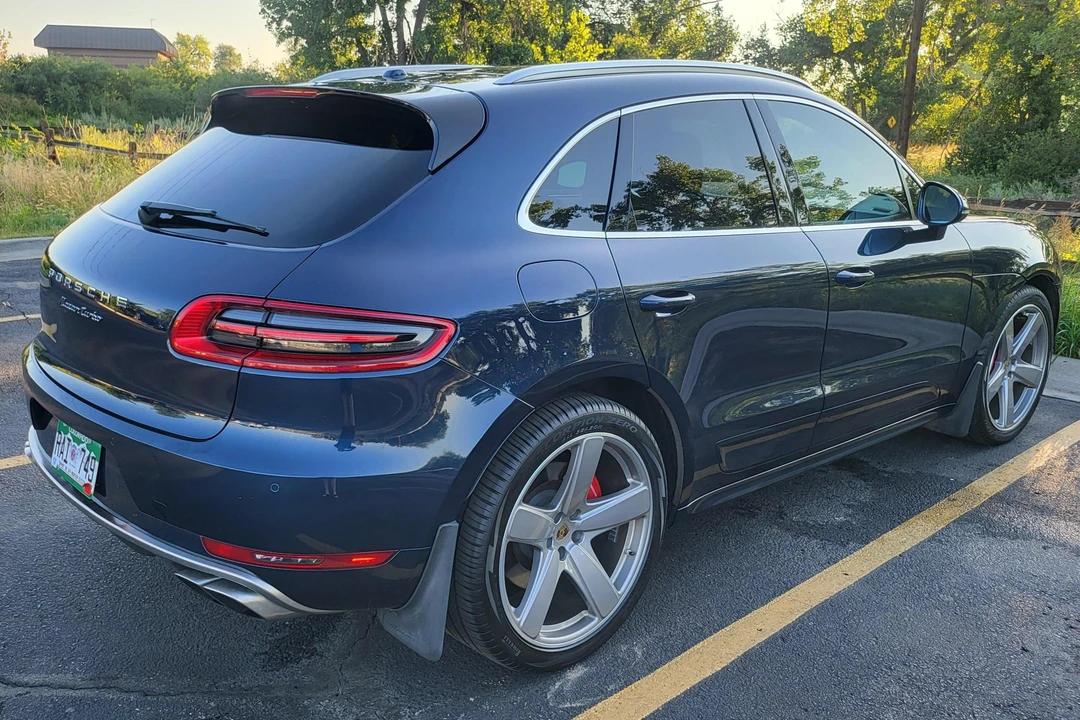 2015 Porsche Macan Turbo - Image 4 of 31