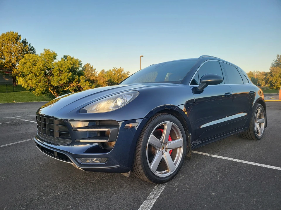 2015 Porsche Macan Turbo - Image 13 of 31