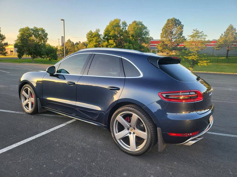 2015 Porsche Macan Turbo - Image 19 of 31