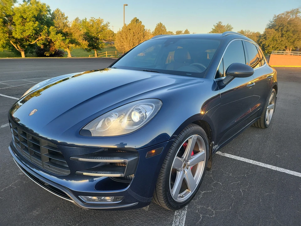 2015 Porsche Macan Turbo - Image 12 of 31