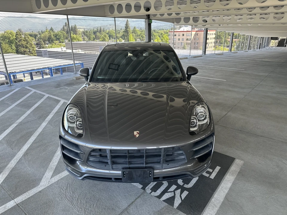 2015 Porsche Macan Turbo - Image 17 of 31