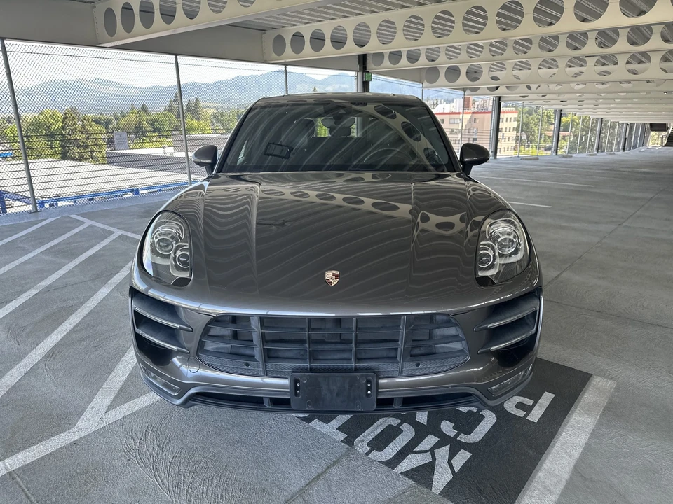 2015 Porsche Macan Turbo - Image 18 of 31