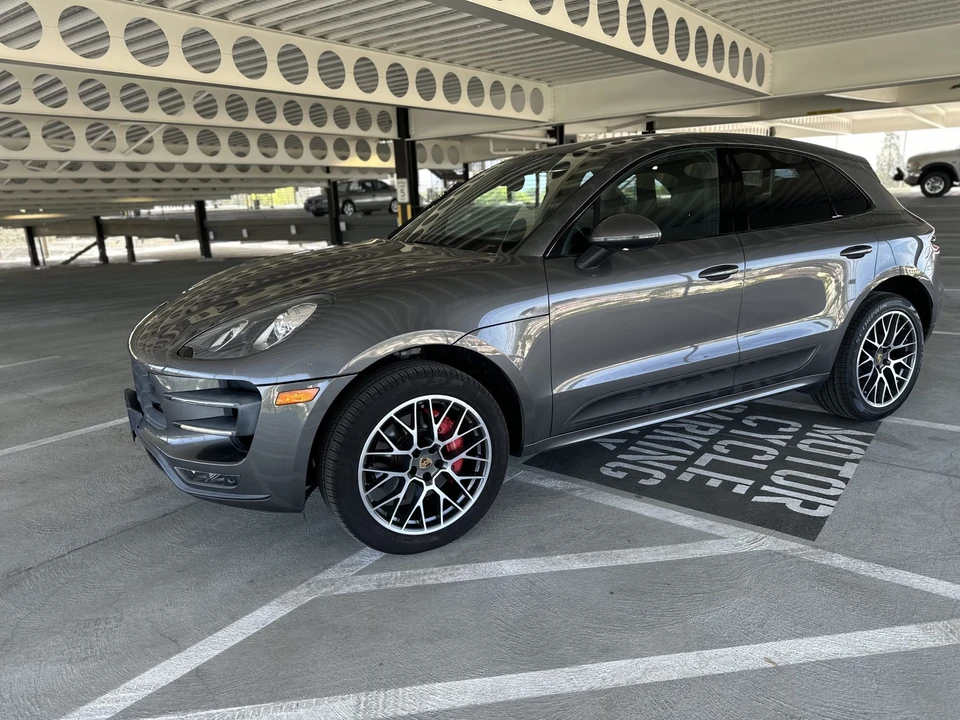 2015 Porsche Macan Turbo - Image 6 of 31