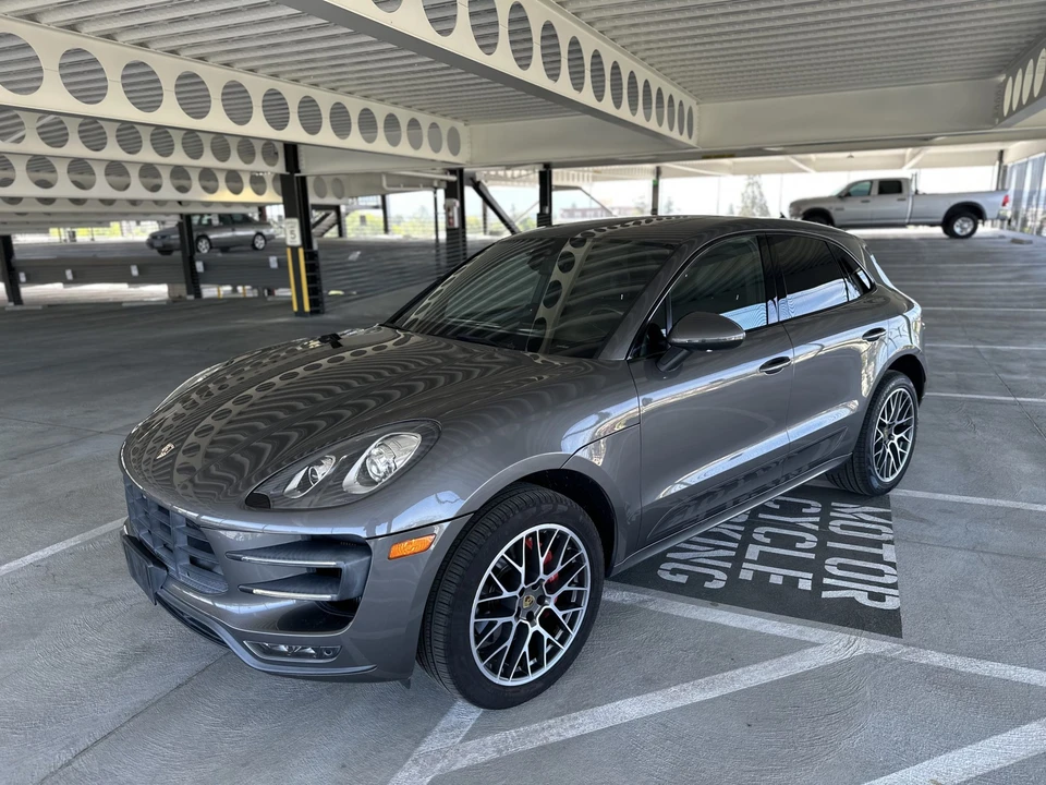 2015 Porsche Macan Turbo - Image 7 of 31