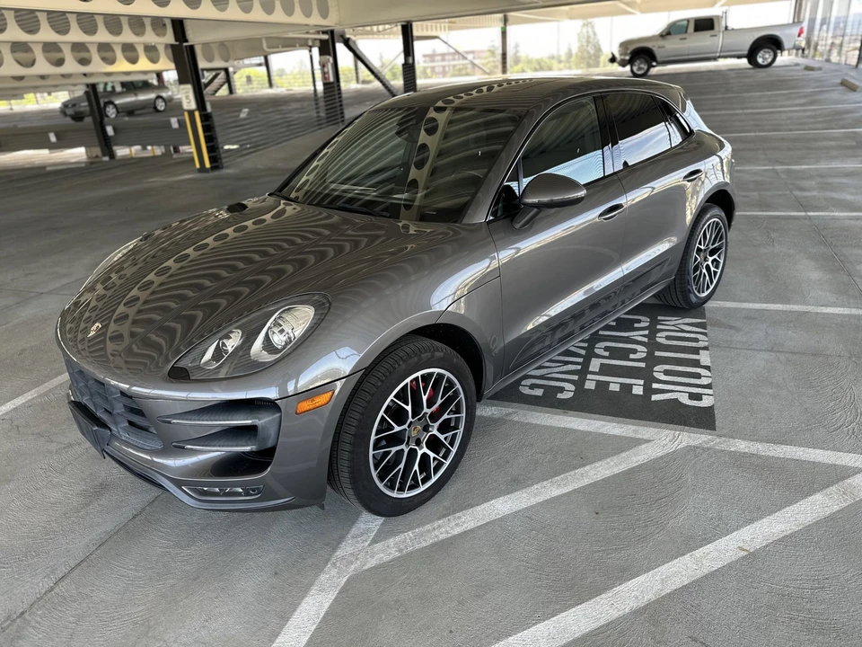 2015 Porsche Macan Turbo - Image 11 of 31