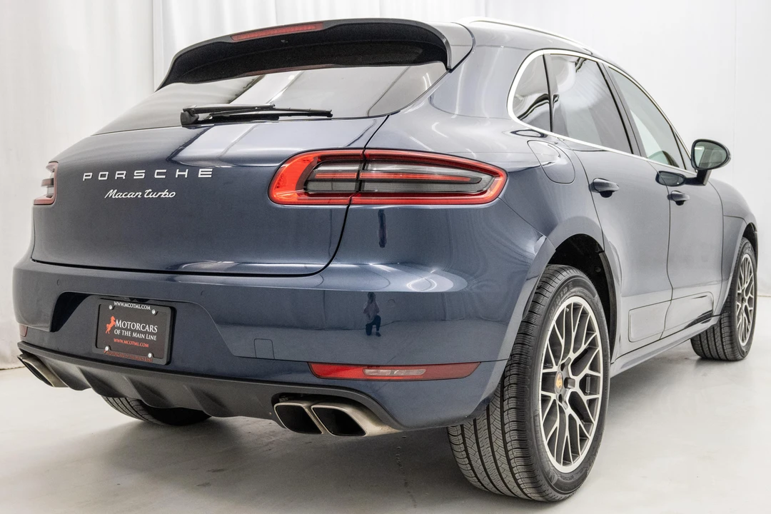 2015 Porsche Macan Turbo - Image 19 of 31