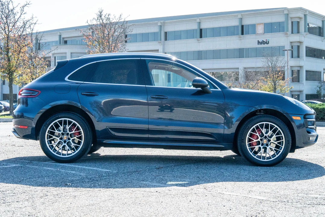 2015 Porsche Macan Turbo - Image 11 of 31