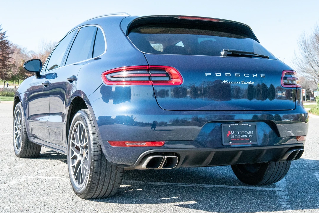 2015 Porsche Macan Turbo - Image 7 of 31
