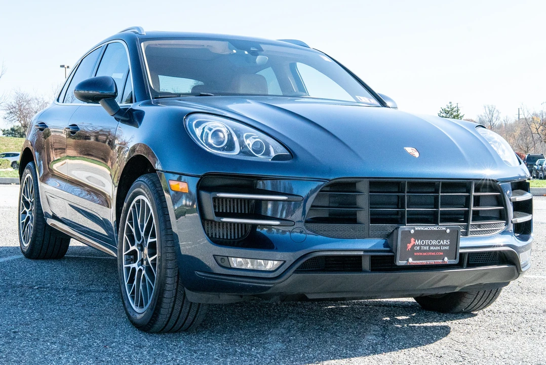2015 Porsche Macan Turbo - Image 13 of 31
