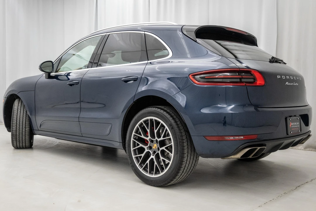 2015 Porsche Macan Turbo - Image 17 of 31
