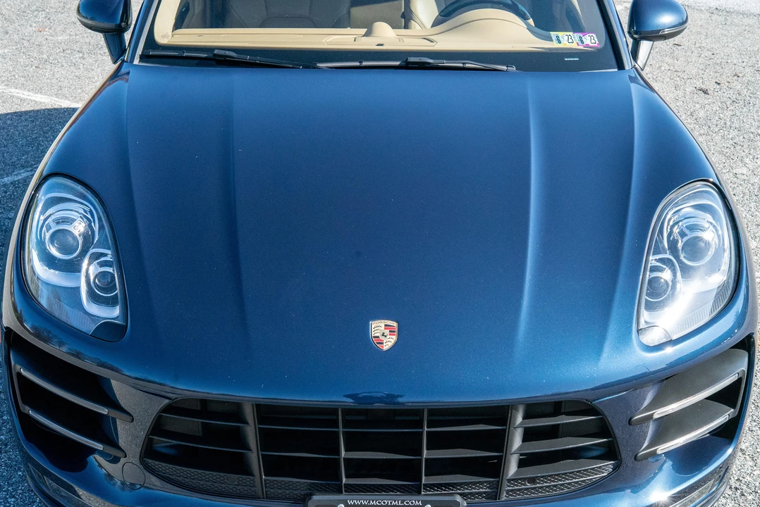 2015 Porsche Macan Turbo - Image 26 of 31