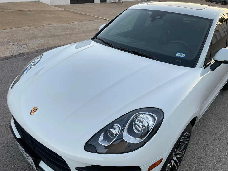 2015 Porsche Macan Turbo - Image 18 of 31