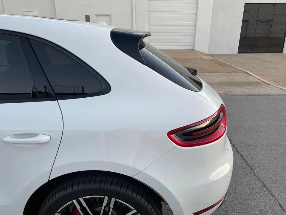 2015 Porsche Macan Turbo - Image 22 of 31