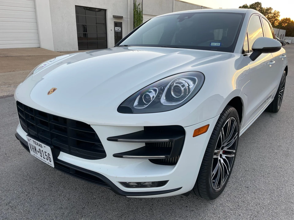 2015 Porsche Macan Turbo - Image 7 of 31