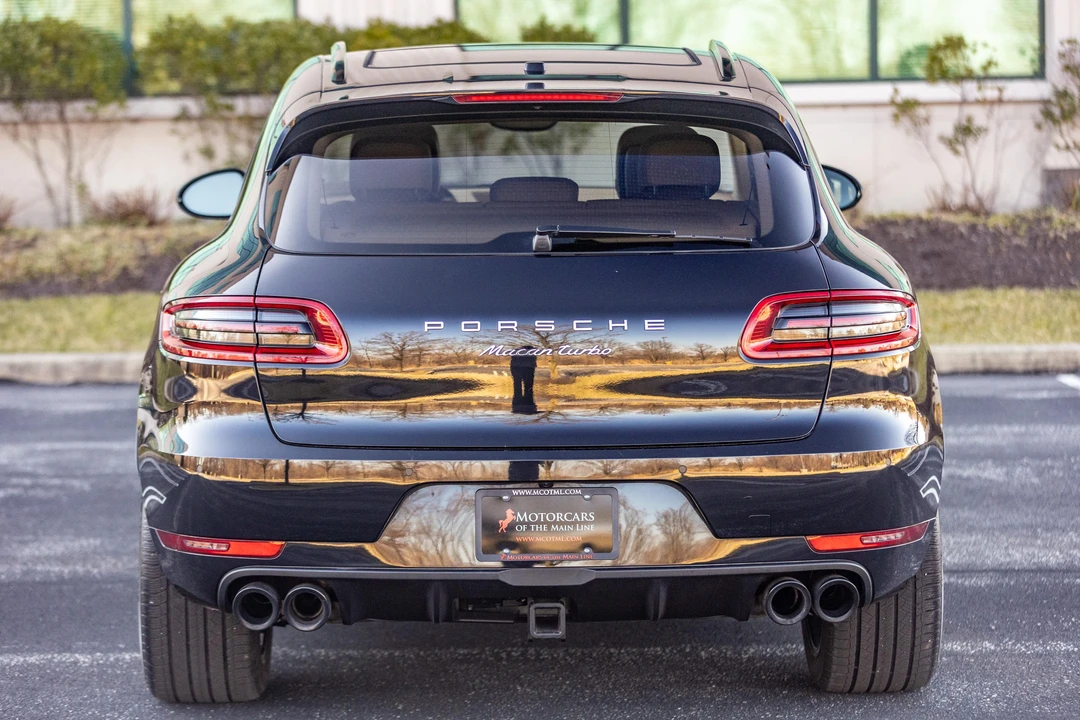 2015 Porsche Macan Turbo - Image 5 of 31