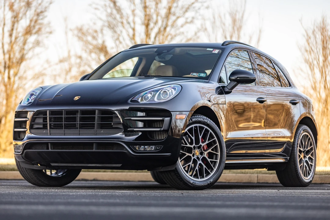2015 Porsche Macan Turbo - Image 10 of 31