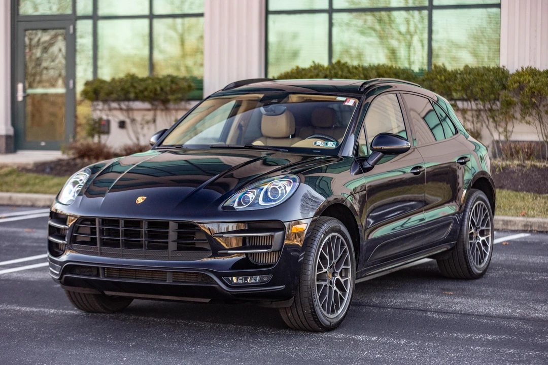 2015 Porsche Macan Turbo - Image 7 of 31