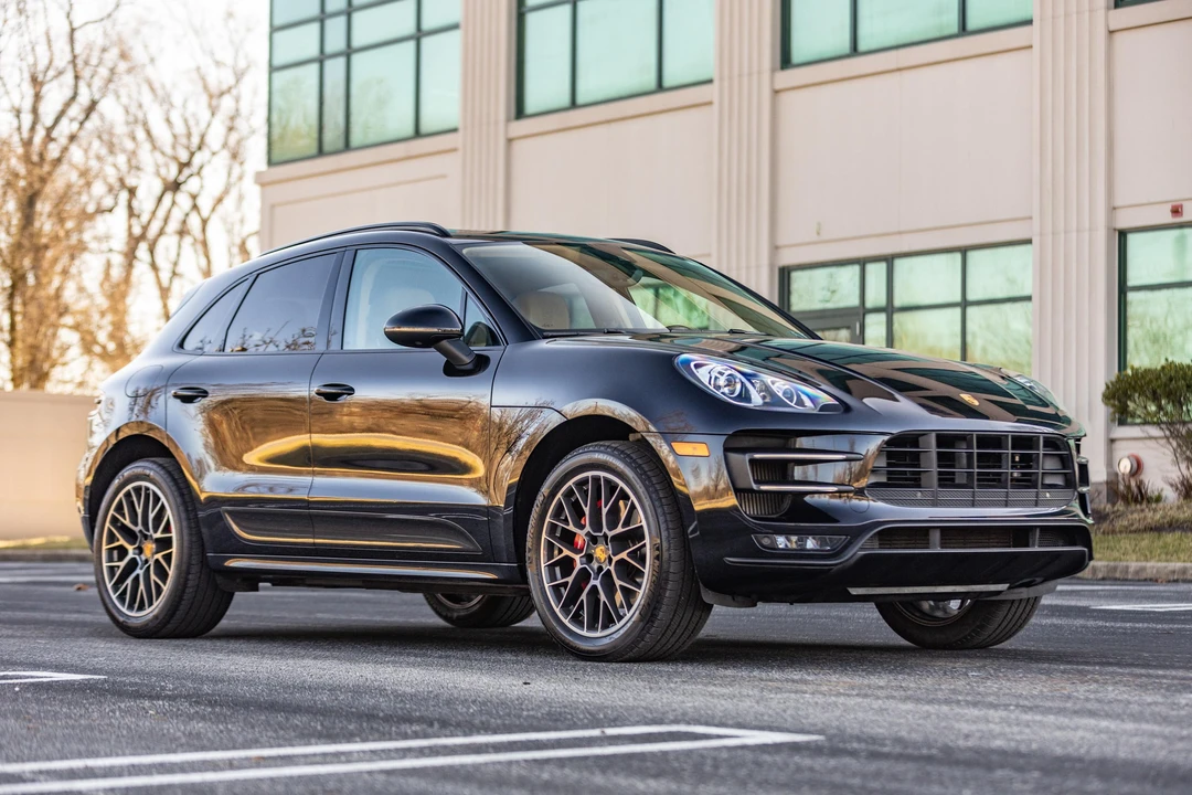 2015 Porsche Macan Turbo - Image 29 of 31