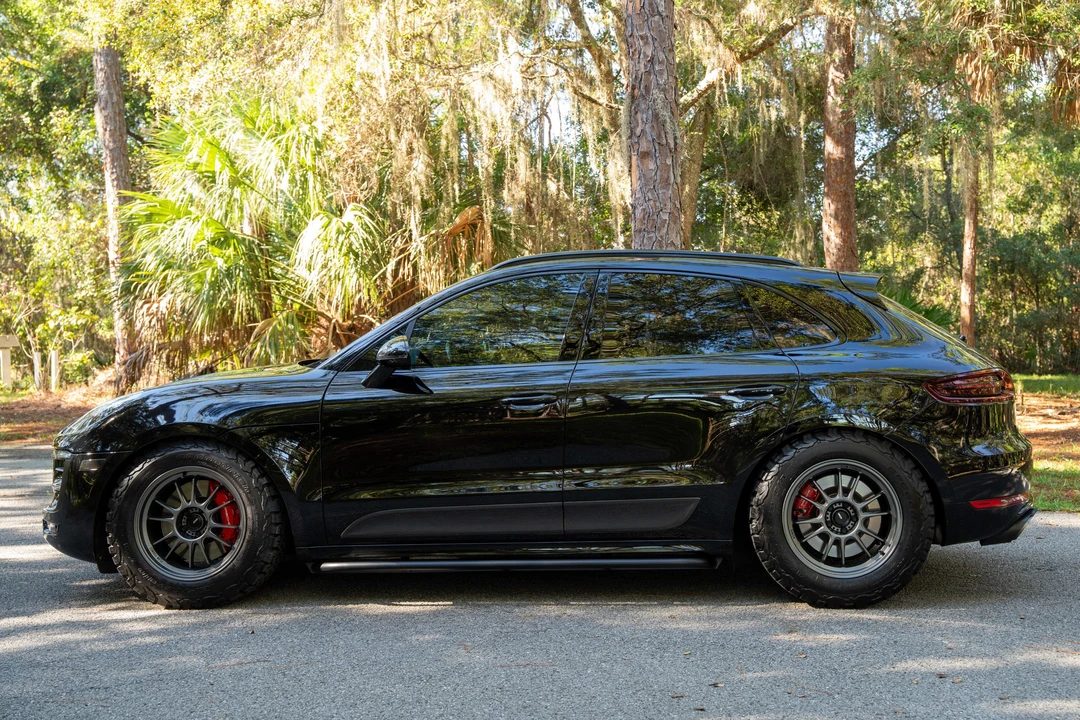 2015 Porsche Macan Turbo - Image 8 of 31