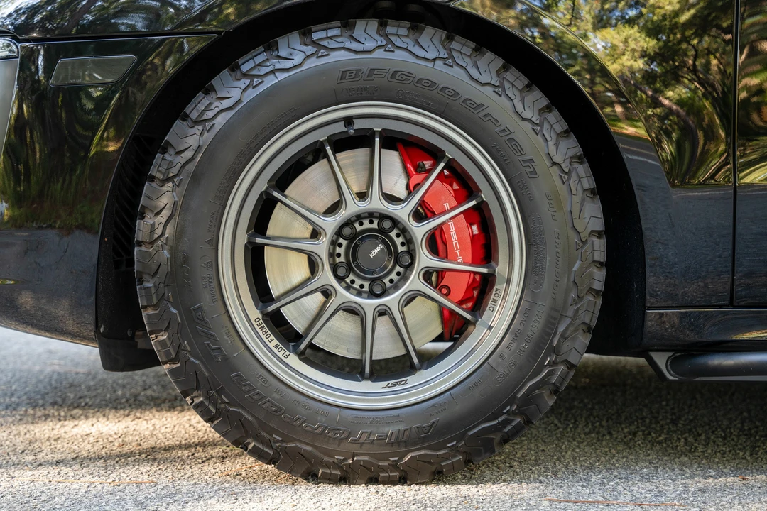 2015 Porsche Macan Turbo - Image 18 of 31