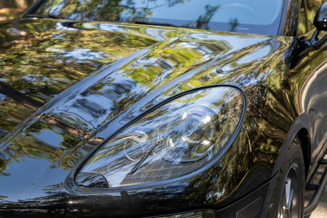 2015 Porsche Macan Turbo - Image 16 of 31