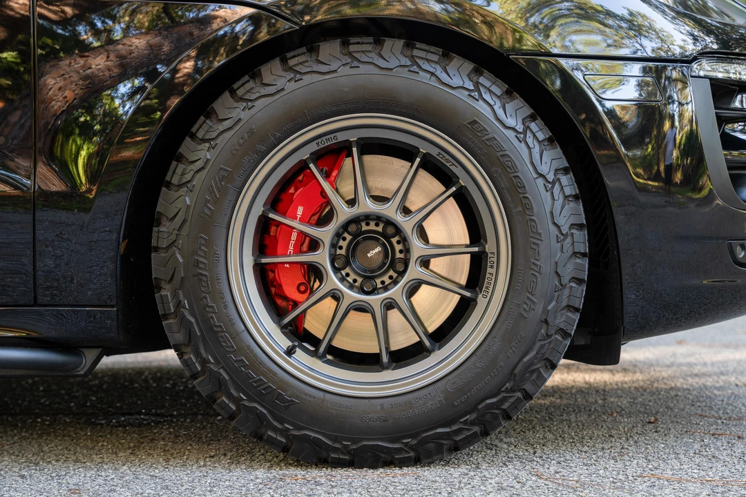 2015 Porsche Macan Turbo - Image 21 of 31