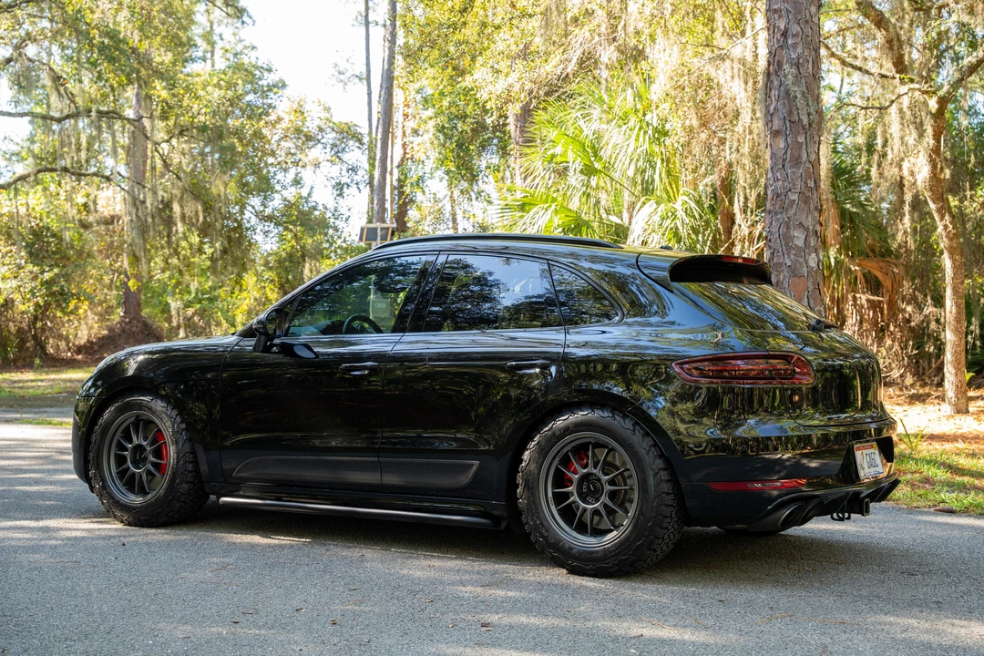 2015 Porsche Macan Turbo - Image 9 of 31