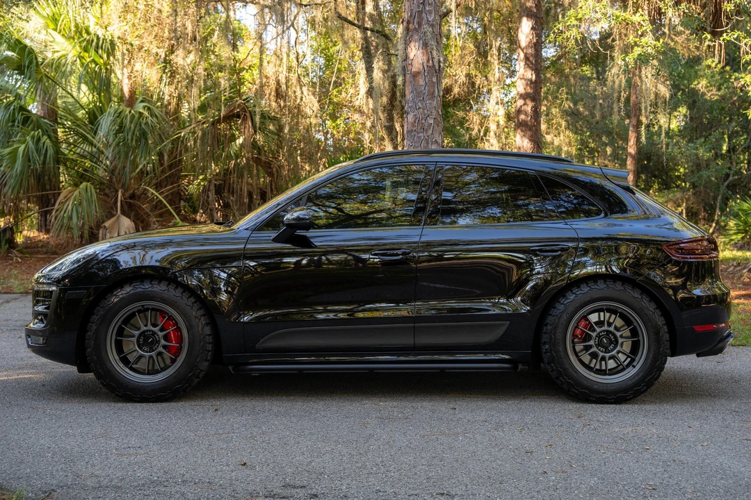 2015 Porsche Macan Turbo - Image 7 of 31
