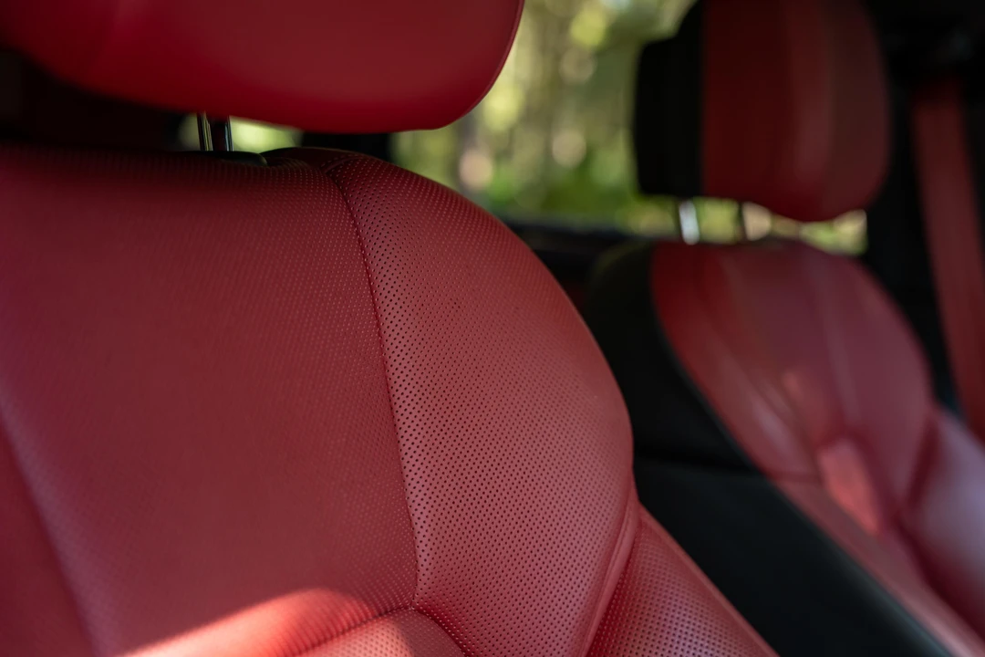 2015 Porsche Macan Turbo - Image 29 of 31