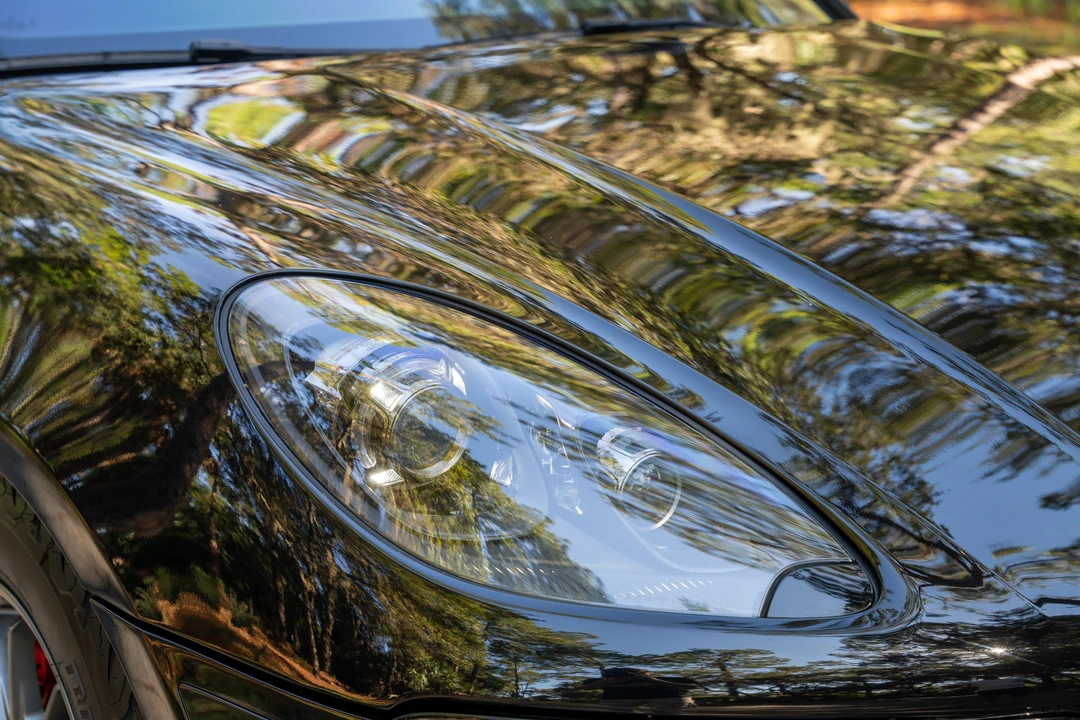 2015 Porsche Macan Turbo - Image 14 of 31
