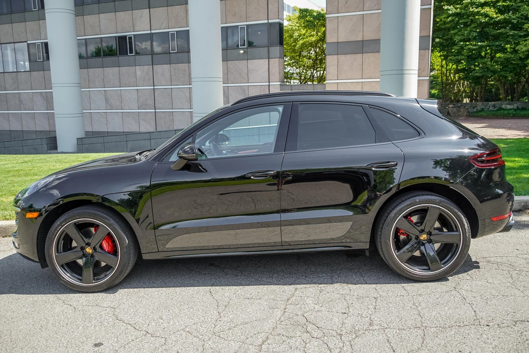 2015 Porsche Macan Turbo - Image 3 of 31