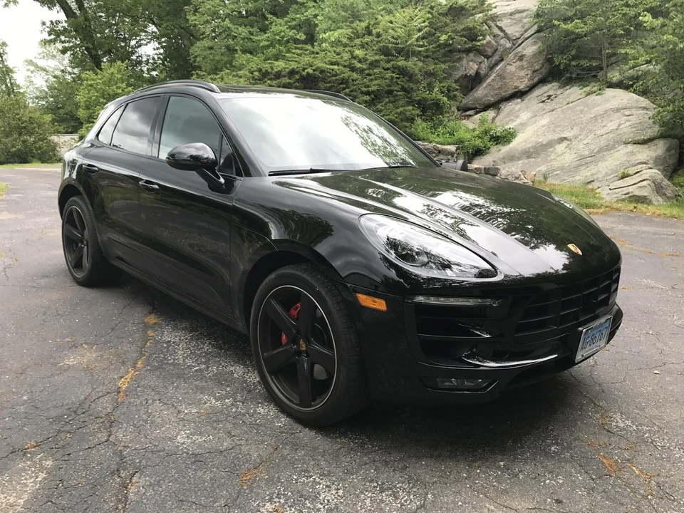 2015 Porsche Macan Turbo - Image 17 of 31