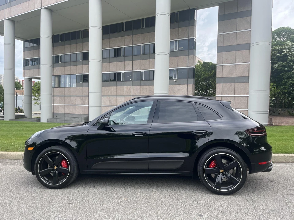 2015 Porsche Macan Turbo - Image 9 of 31