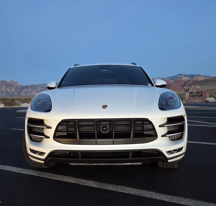 2015 Porsche Macan Turbo - Image 19 of 31