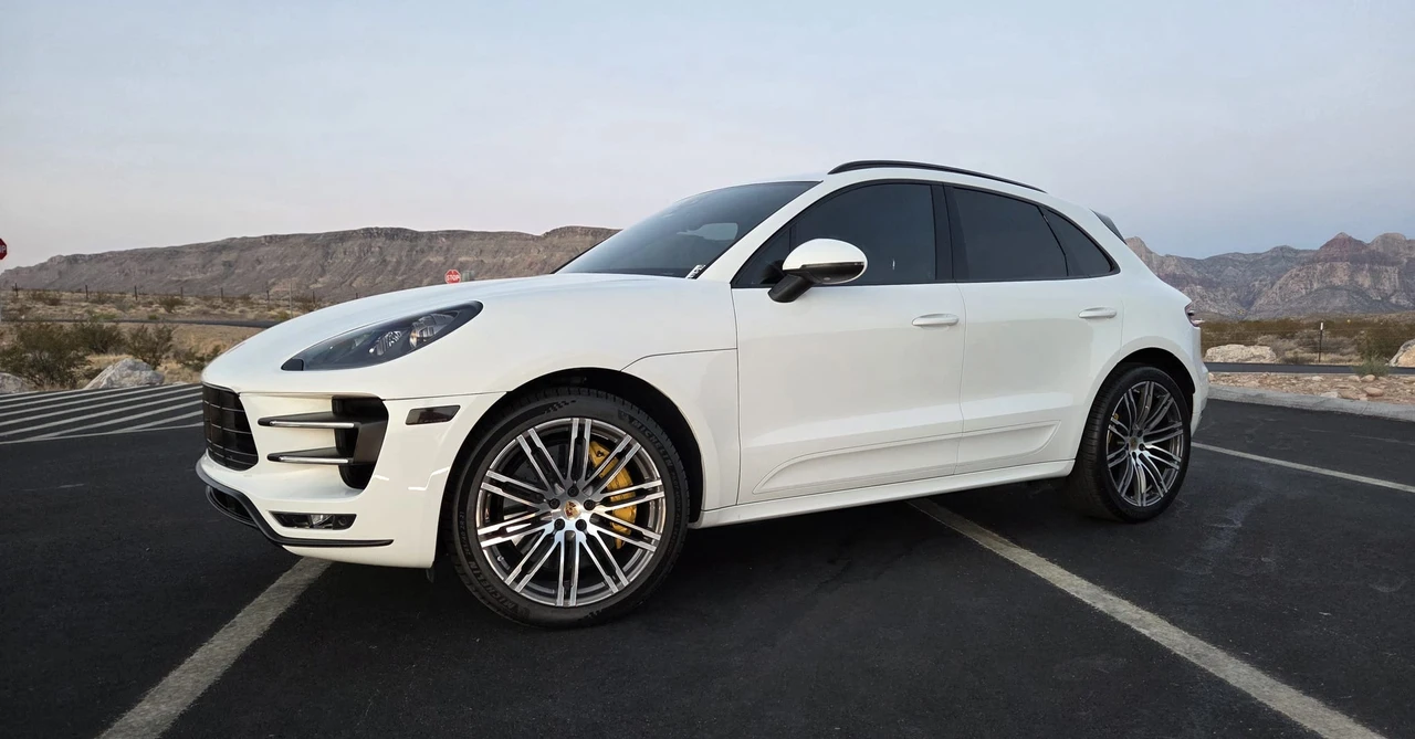 2015 Porsche Macan Turbo - Image 3 of 31