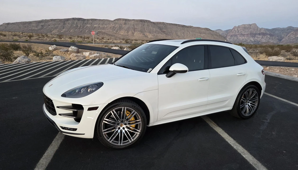 2015 Porsche Macan Turbo - Image 4 of 31