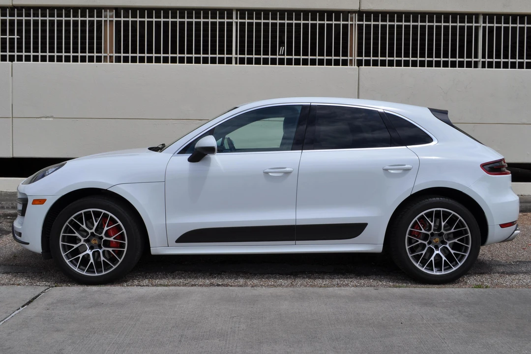2015 Porsche Macan Turbo - Image 3 of 5