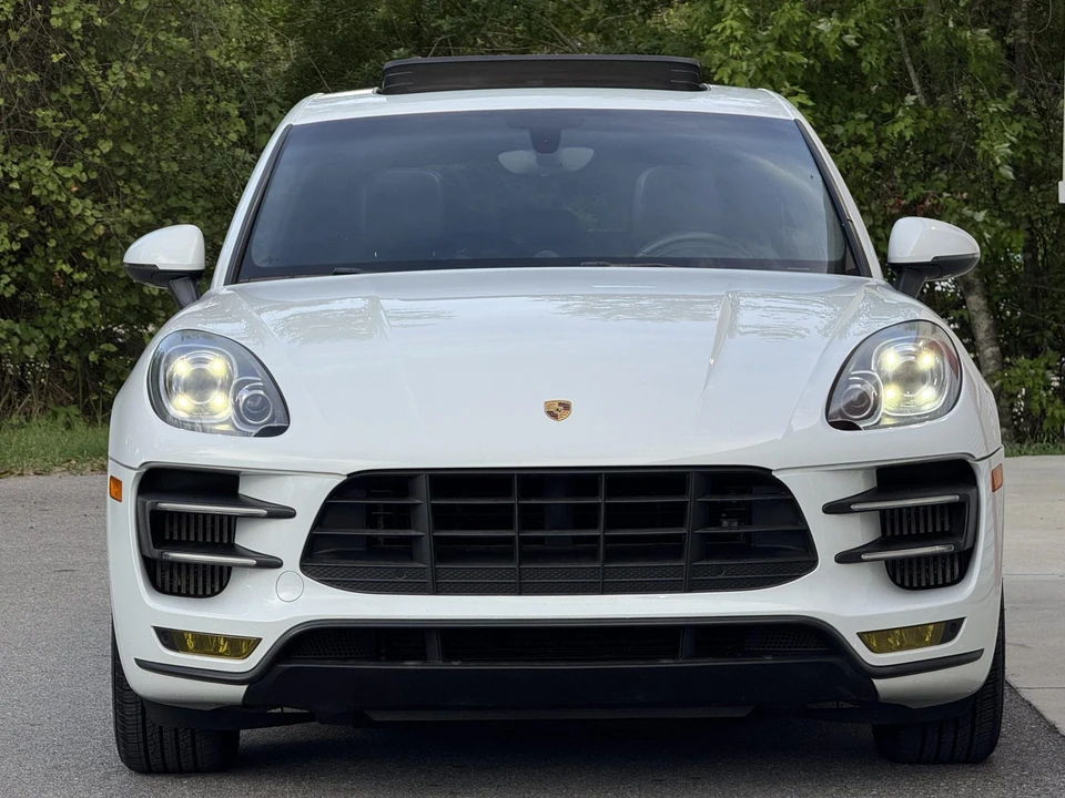 2015 Porsche Macan Turbo - Image 5 of 31