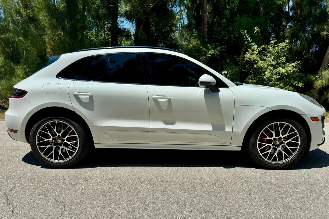 2015 Porsche Macan Turbo - Image 3 of 31