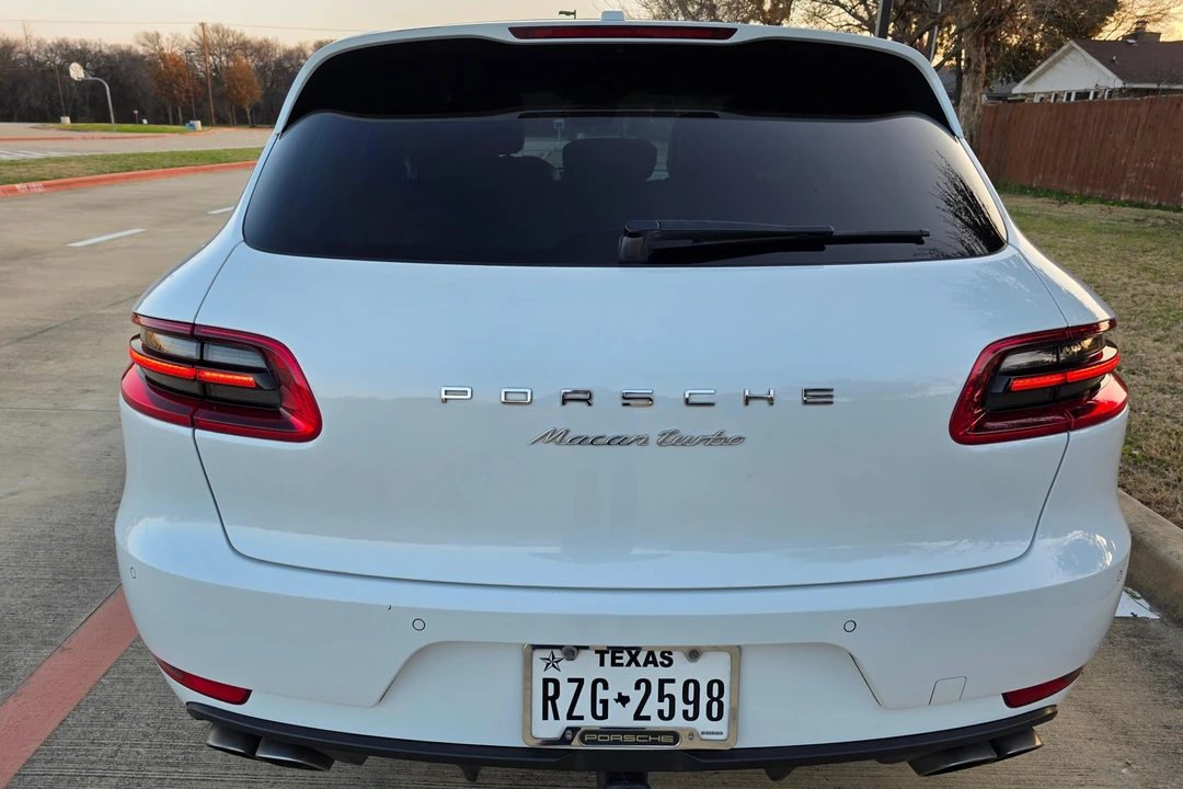 2015 Porsche Macan Turbo - Image 5 of 31