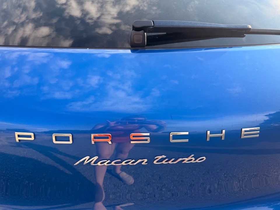 2015 Porsche Macan Turbo - Image 11 of 17
