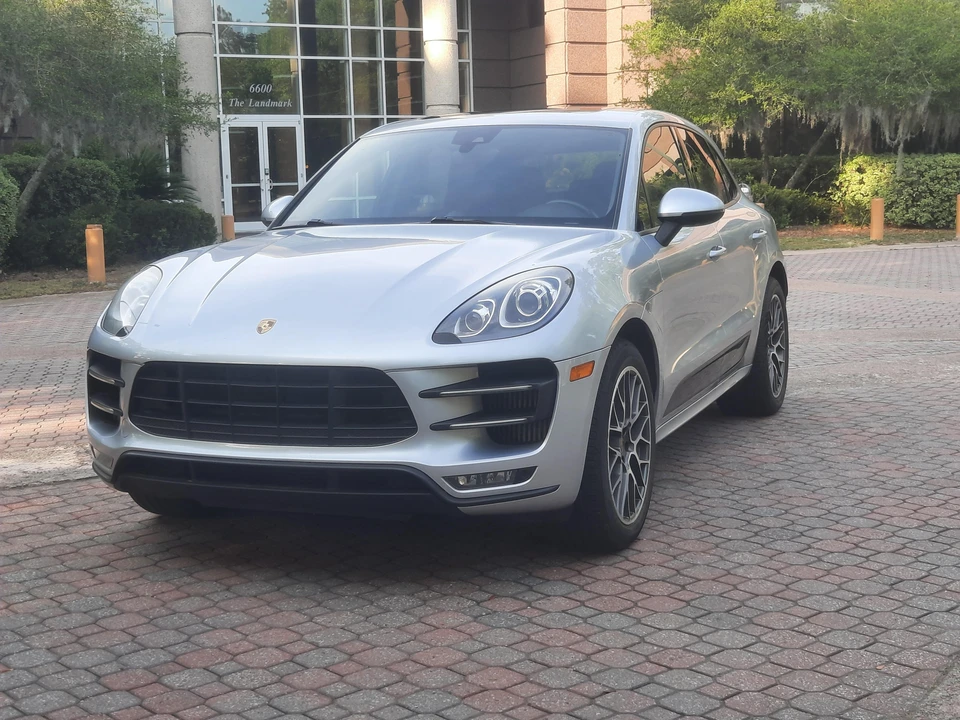 2015 Porsche Macan Turbo - Image 7 of 31