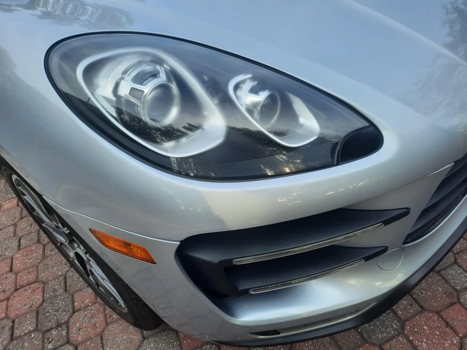 2015 Porsche Macan Turbo - Image 20 of 31