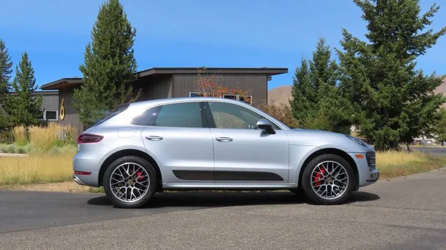 2015 Porsche Macan Turbo