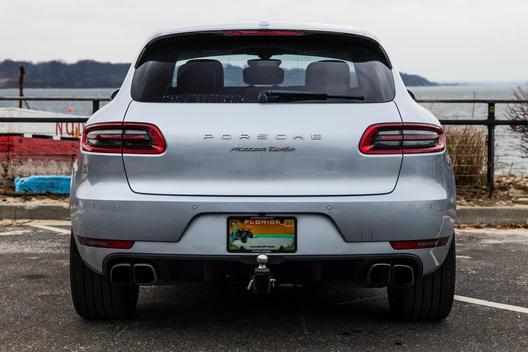 2015 Porsche Macan Turbo - Image 5 of 31